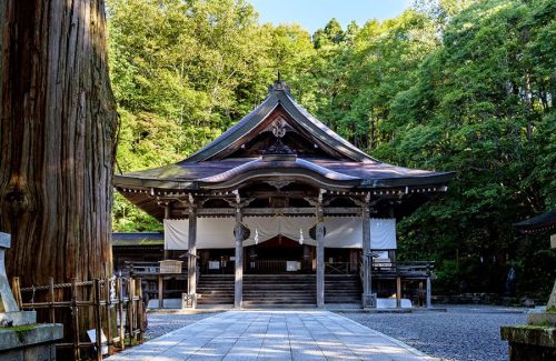 戶隱神社