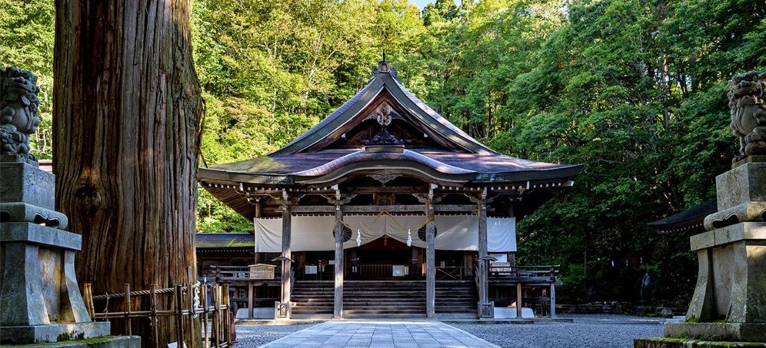 戶隱神社