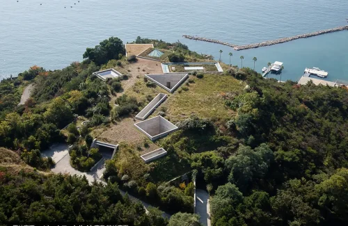 直島 地中美術館