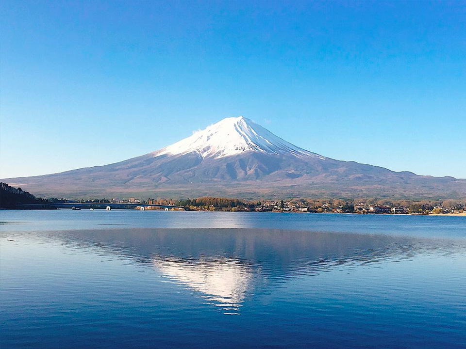 山梨縣河口湖逆富士