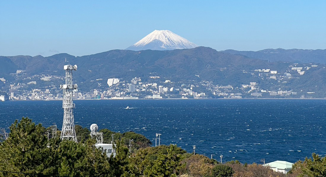 靜岡 初島 遠眺富士山